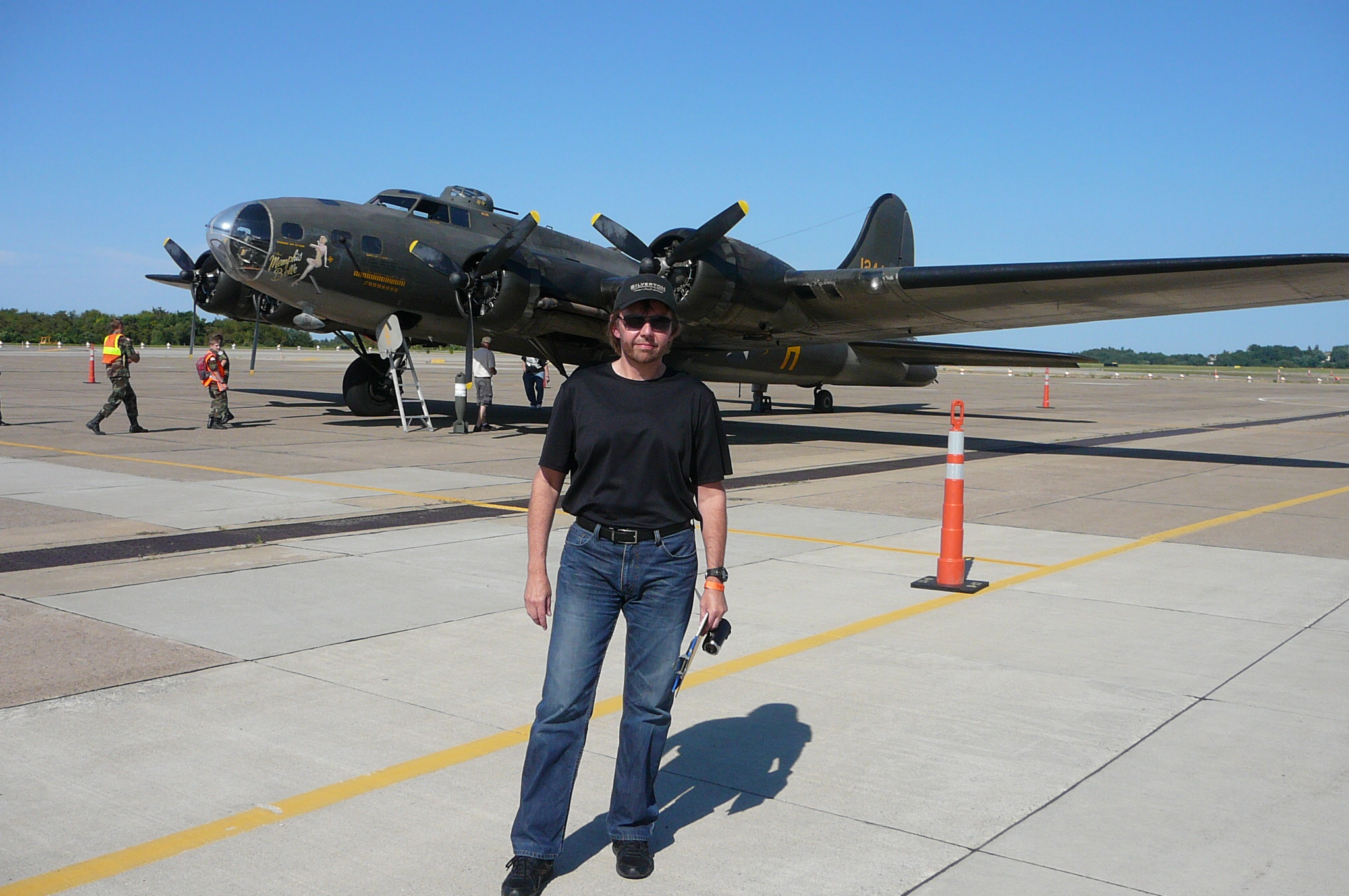 Fireball: Carole Lombard and the Mystery of Flight 3 by Robert Matzen